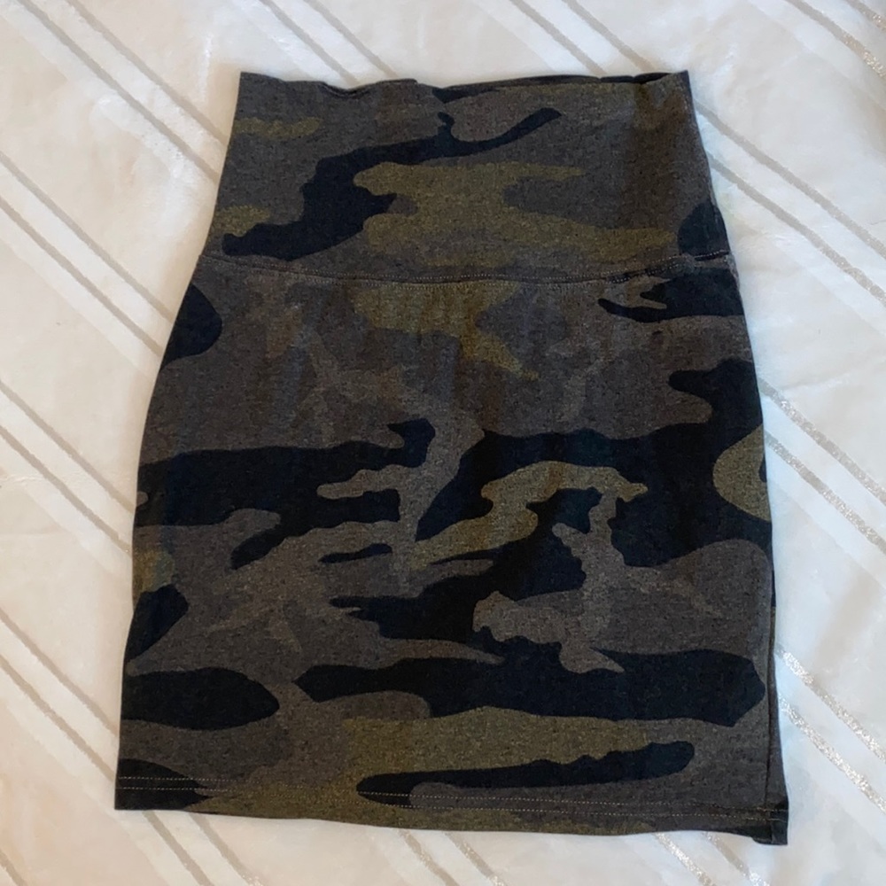 Cami TNA Bodycon skirt